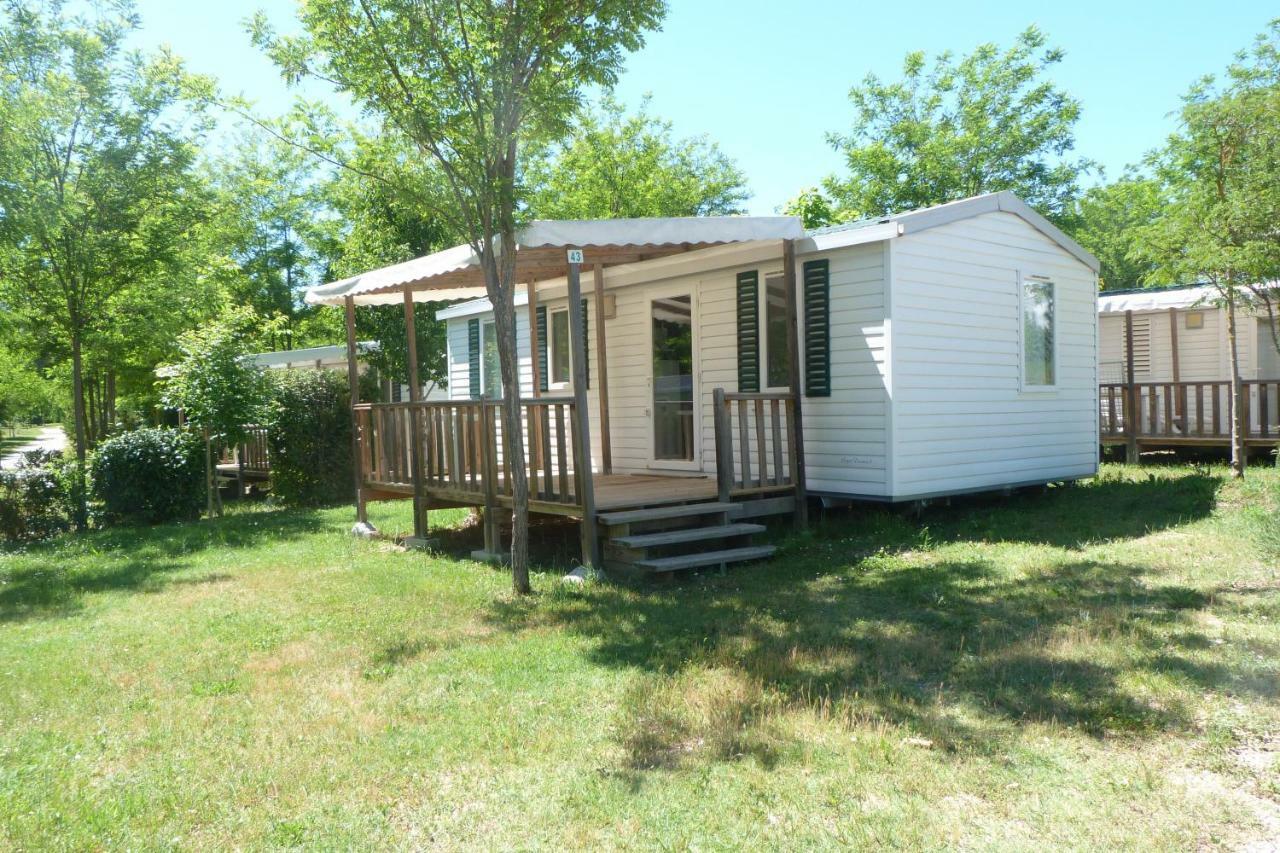 Camping L'Eau Vive Hotel Dauphin Luaran gambar